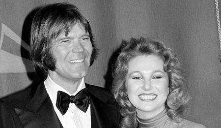 Tanya Tucker and Glen Campbell were in relationship from 1980 to 1981.