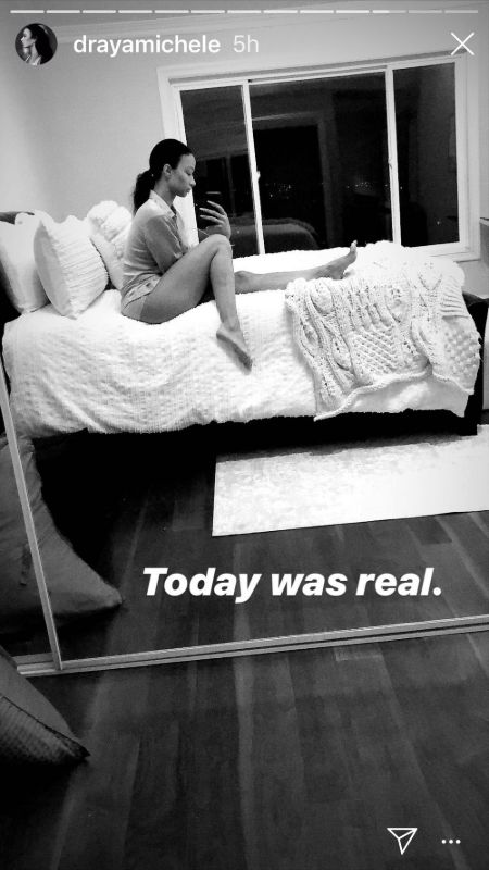  Una historia de Draya Michele descansando en su dormitorio.