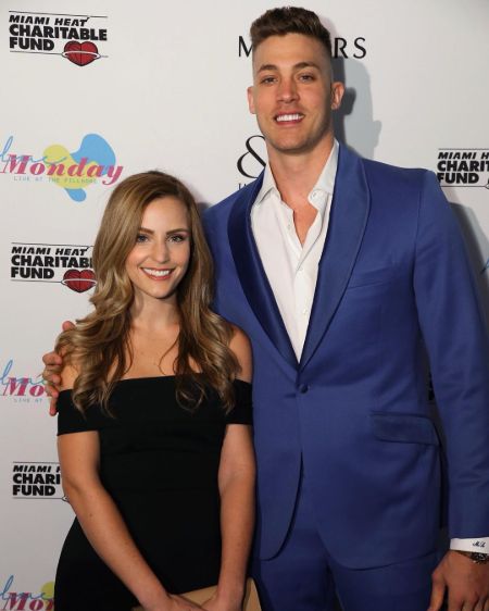 Meyers Leonard Wife Elle Bielfeldt Get All The Details Of Their Love Story Idol Persona