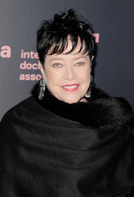 Kathy Bates attends the 2018 IDA Documentary Awards on December 8, 2018 in Los Angeles, California.