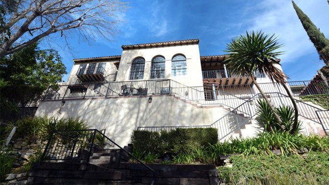 Jason Segel has listed his former home situated in L.A.'s Los Feliz area.
