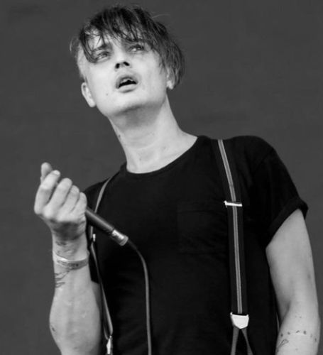 Pete Doherty and Katia de Vidas have been together for several years and perform as Peter Doherty and the Puta Madres.