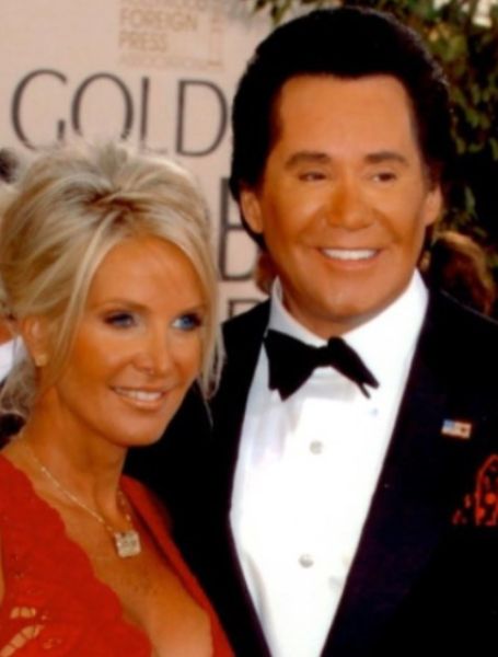 Wayne Newton married Kathleen McCone in 1994, nine years after his divorce from his ex-wife.
