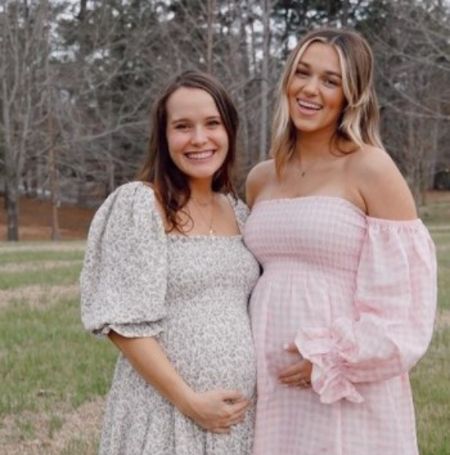 Mother-to-be Sadie Robertson updated her fans with her latest family snaps.