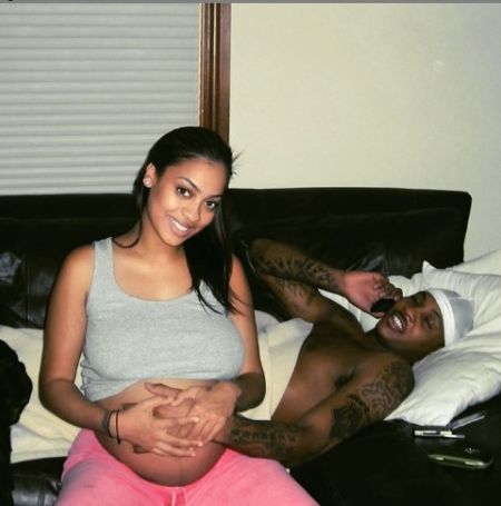 Charmelo Anthony with his pregnant wife La La Anthony wishing Happy Mother day.