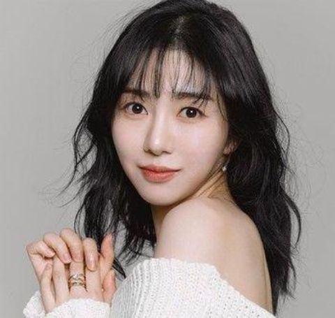 Popular K-pop group AOA's former member Kwon Mina is in stable condition after attempting suicide.