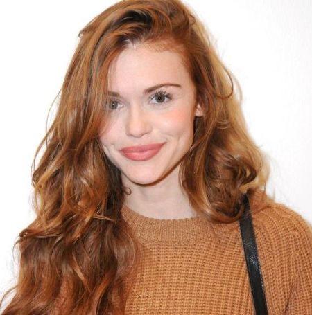 Holland Roden began her studies at UCLA as a molecular biology major, but after a year, she realized she wanted to pursue acting as her primary career.