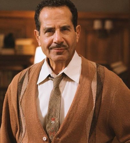 With a role in The Odd Couple, Tony Shalhoub got his first break in 1985. 