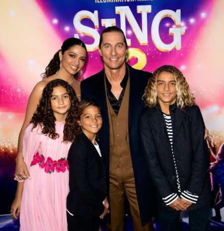 Matthew McConaughey and Camila Alves with their kids.