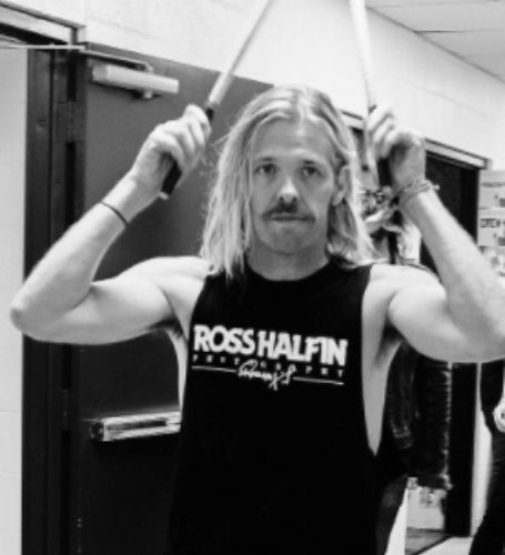 Taylor Hawkins, the drummer for Foo Fighters for 25 years and Dave Grohl's best friend, died while on a South American tour with the band. 