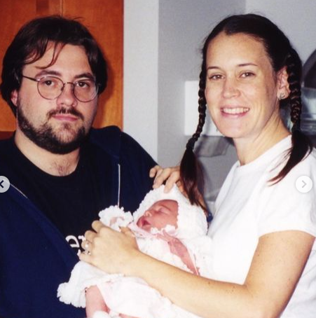 Kevin Smith and Jennifer Schwalbach first met in Los Angeles.
