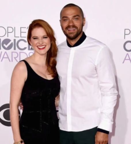 Jesse Williams and Sarah Drew will reprise their roles as fan-favorite couple Jackson Avery and April Kepner in "Grey's Anatomy" for the season 18 finale on May 26.