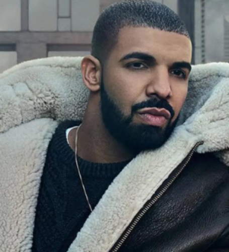 Drake had lived in Hidden Hills, California, since 2012, when he purchased a huge estate for $7.7 million in cash from the former owner of Los Angeles' Saddle Ranch Bar. 