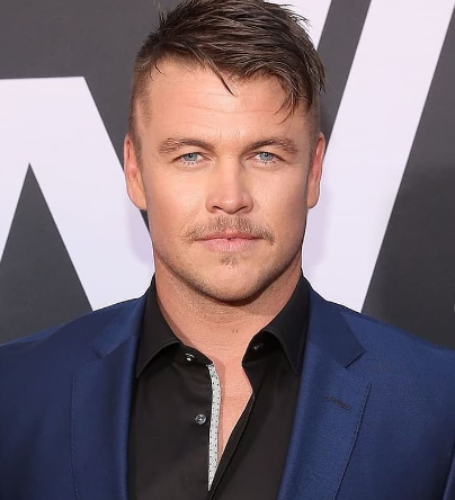 Luke Hemsworth has amassed a sizable wealth as a result of his professional career.