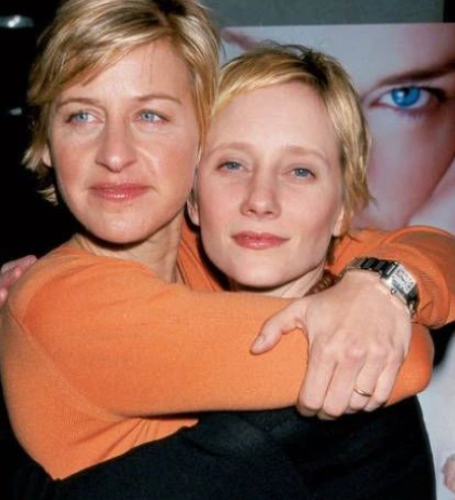 Anne Heche met Ellen DeGeneres at the Vanity Fair Oscars party in 1997