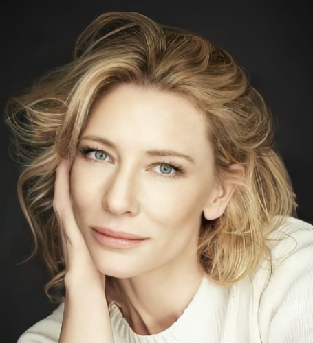 Cate Blanchett's stage career began in 1992 when she appeared in David Mamet's play Oleanna in Sydney.