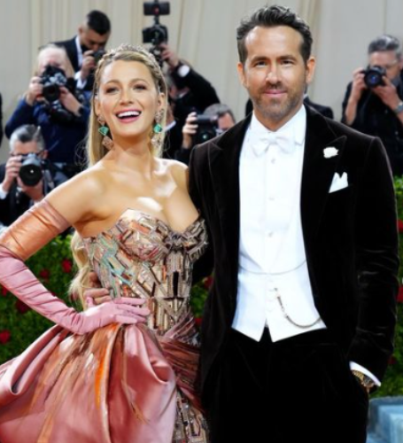 Ryan Reynolds and Blake Lively met during the shooting of the 2011 superhero film Green Lantern, in which they both starred.