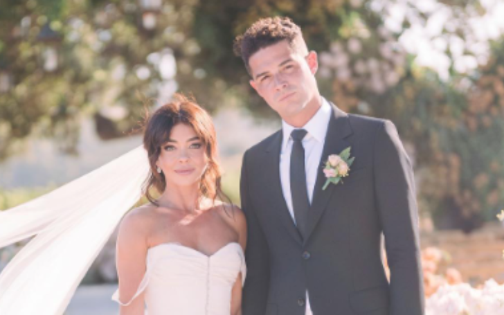Sarah Hyland & Well Adams are Married | Take a Look into their Relationship Timeline